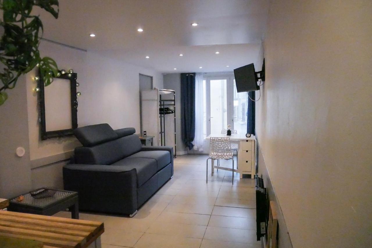 Le Studio - La Roquebrussanne Apartment Exterior photo
